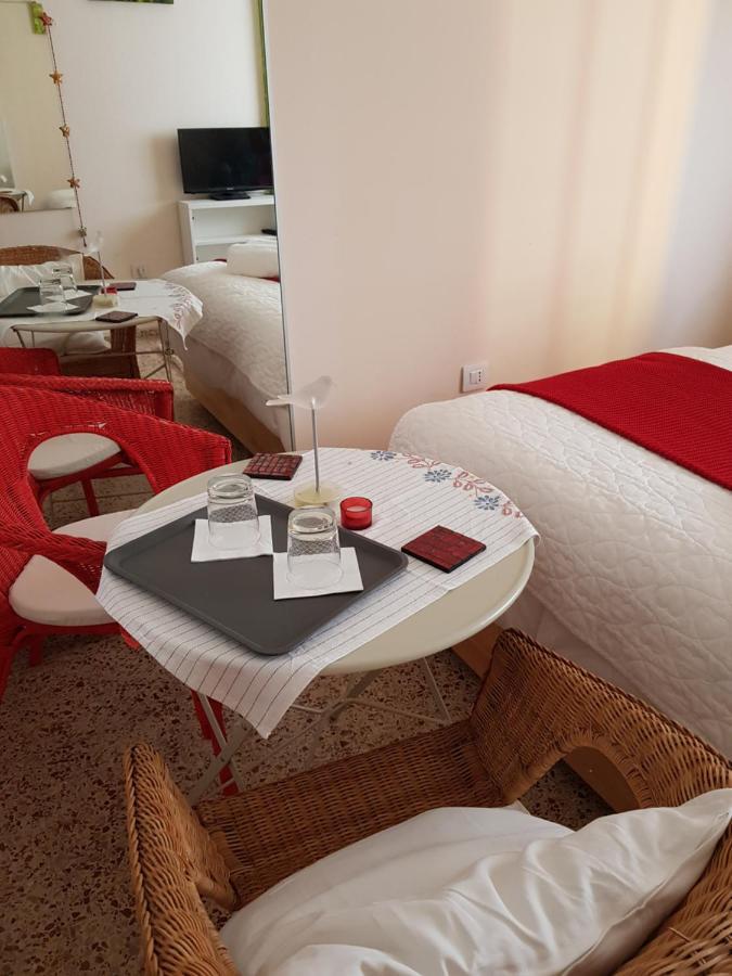 The Poppies Guest House - 100M Ocean - Private Spaces Канделарія Екстер'єр фото